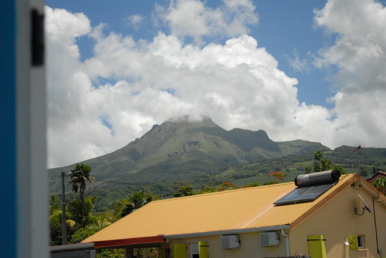 Apartmán Le Goyavier Saint-Pierre Exteriér fotografie